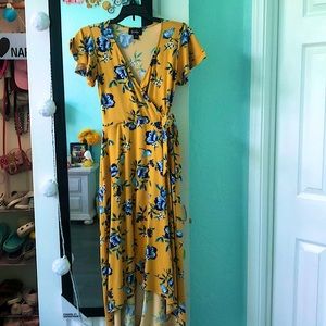 This beautiful dress is from forever 21 size xs